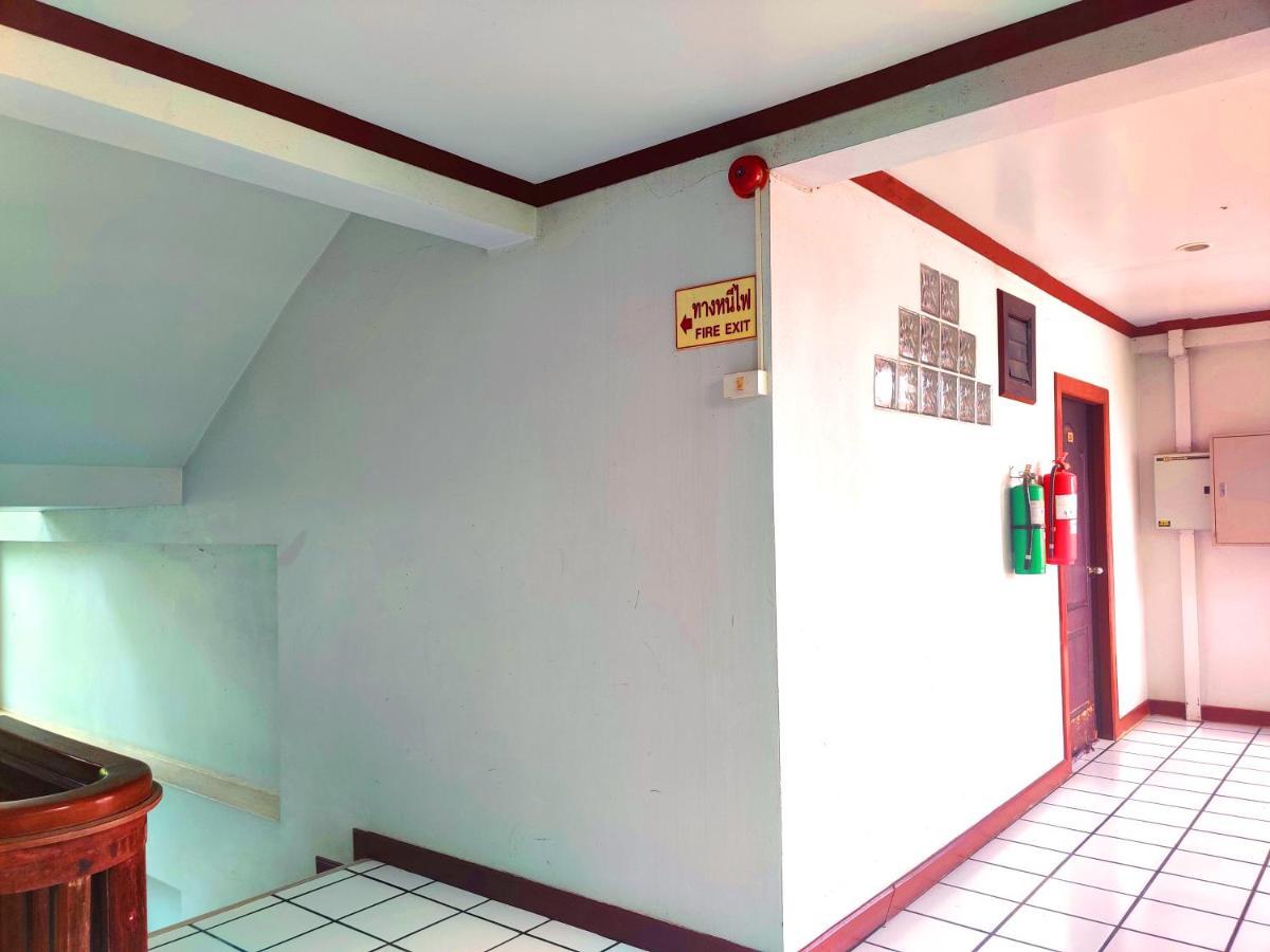 Thong Paeka Hotel Prasat 외부 사진