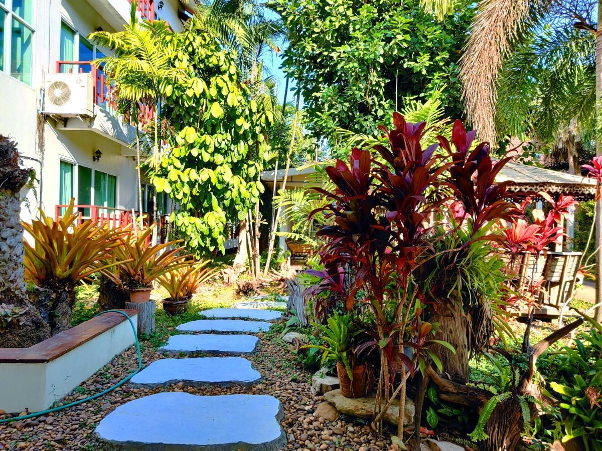 Thong Paeka Hotel Prasat 외부 사진